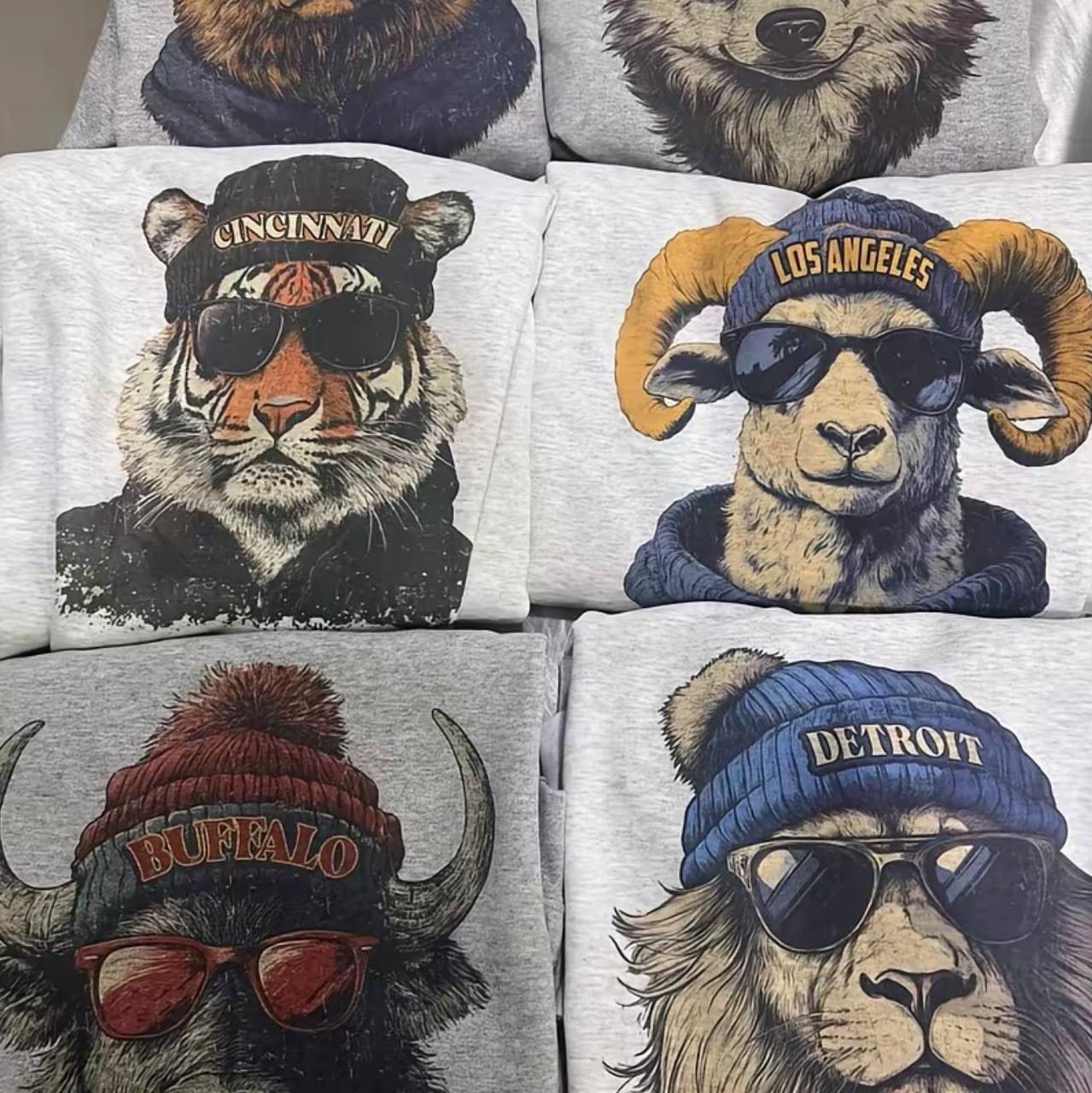 Spirit Animal Football Graphic Sweatshirts City Animal Sports Pullover Game Day City Football Sweatshirt CaSual Game Home Town Pullover